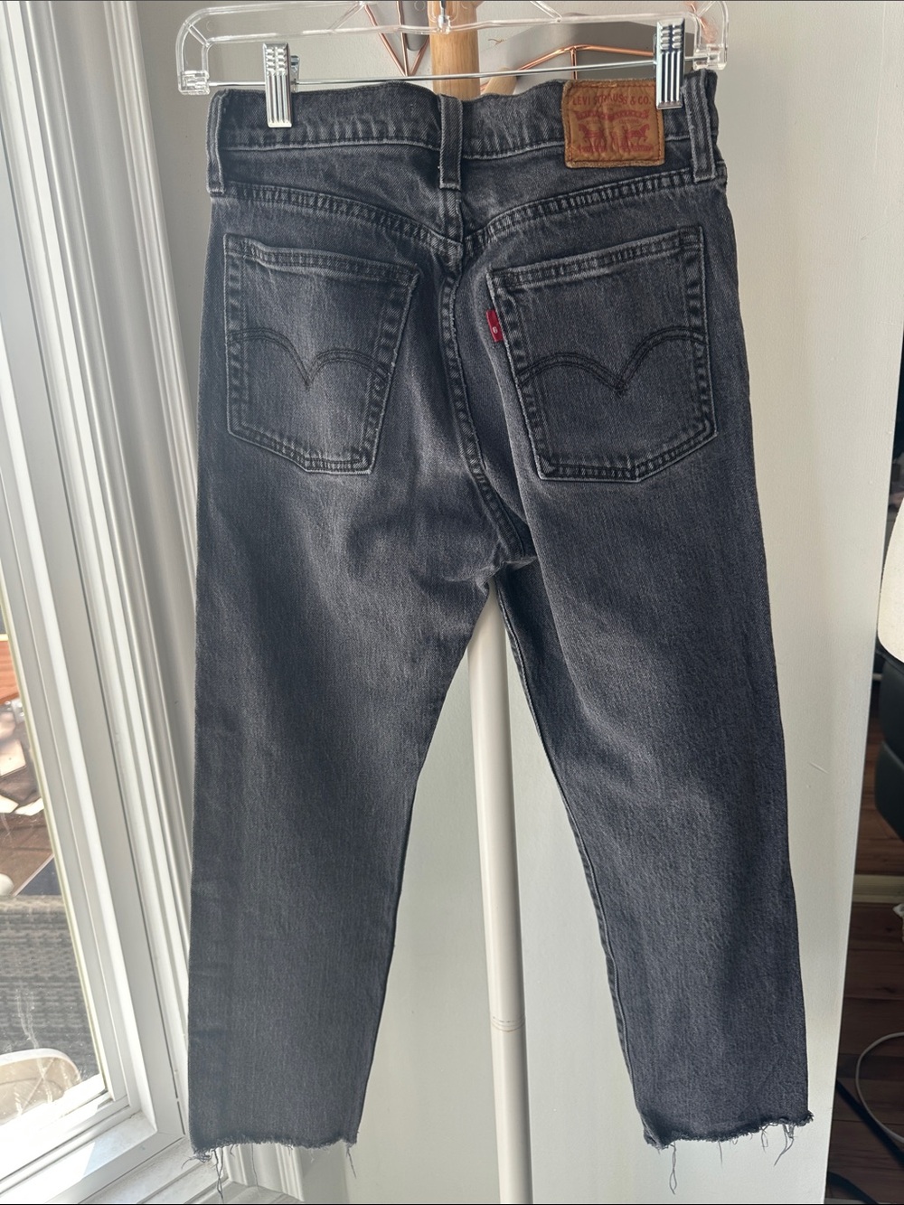 LEVI’S Blank Tab- Wedgie Straight  Black Wash High-Rise Straight-Leg Jeans Sz 27